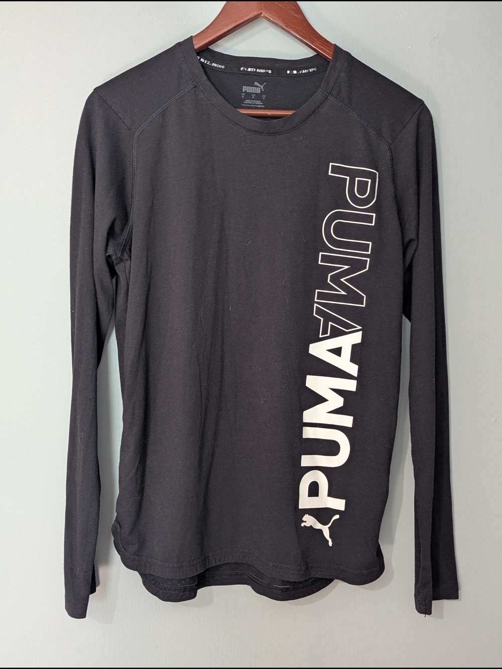Puma Men’s Long-Sleeve Performance Black Crew Shirt